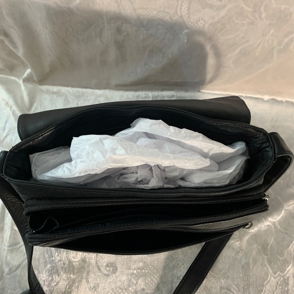 DANIER Soft Premium Leather Bag - Picture 8 of 15